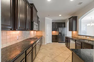 7 E Deer River Circle, The Woodlands, TX 77389 - Photo 11
