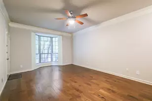 2700 Revere St, Houston, TX 77098 - Photo 3