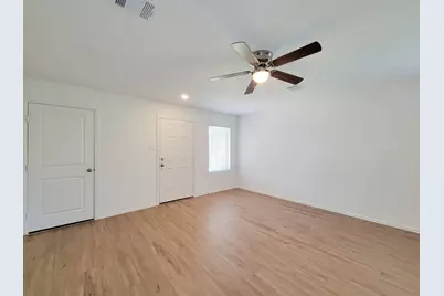 314 Harbor Bend Court, Willis, TX 77378 - Photo 11