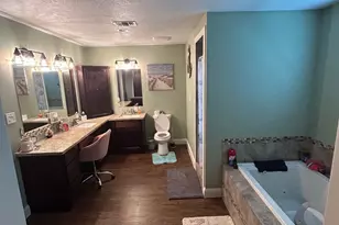 112 Chinaberry St, Lake Jackson, TX 77566 - Photo 7