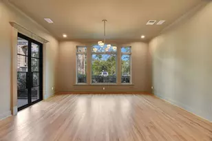 74 Briar Hollow Ln, Houston, TX 77027 - Photo 9