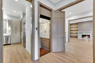 74 Briar Hollow Ln, Houston, TX 77027 - Photo 21