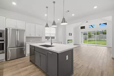 8011 Fenway Heights Drive, The Woodlands, TX 77389 - Photo 11