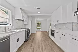 8011 Richmond Ave, Houston, TX 77063 - Photo 7