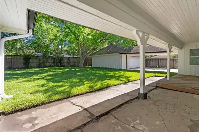 8011 Richmond Avenue, Houston, TX 77063 - Photo 35