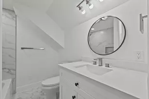 8011 Richmond Ave, Houston, TX 77063 - Photo 23