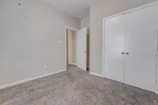 8603 Beviamo St, Houston, TX 77031 - Photo 9
