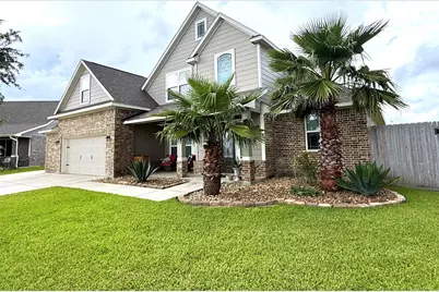 11922 Mulberry Drive, Mont Belvieu, TX 77535 - Photo 3