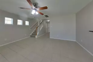 8515 Bartletts Harbor Ct, Houston, TX 77040 - Photo 3