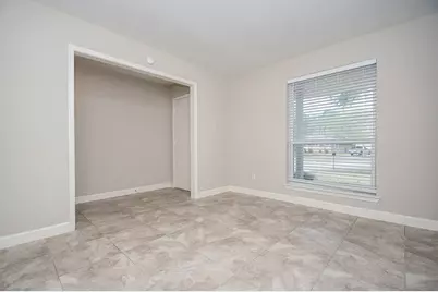 13607 Elm Court, Sugar Land, TX 77498 - Photo 3