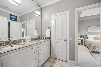 5211 Pocahontas Street, Bellaire, TX 77401 - Photo 27