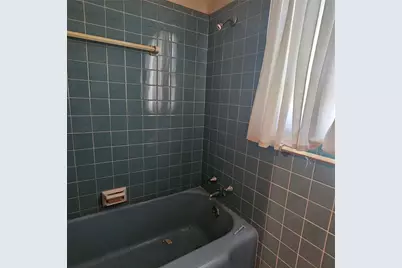 565 W Hartel Street, Sour Lake, TX 77659 - Photo 25