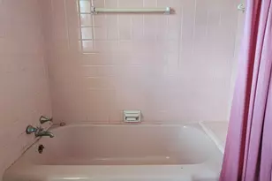 565 W Hartel St, Sour Lake, TX 77659 - Photo 21