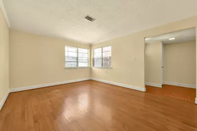 523 Oakdale Avenue, Shoreacres, TX 77571 - Photo 3