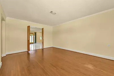 523 Oakdale Avenue, Shoreacres, TX 77571 - Photo 5