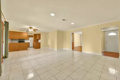 523 Oakdale Avenue, Shoreacres, TX 77571 - Photo 7