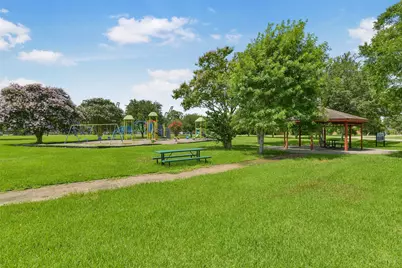523 Oakdale Avenue, Shoreacres, TX 77571 - Photo 23