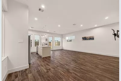 4418 Bora Bora Lane, Houston, TX 77045 - Photo 9