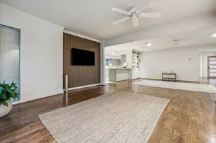 4111 Martinshire Dr, Houston, TX 77025 - Photo 15