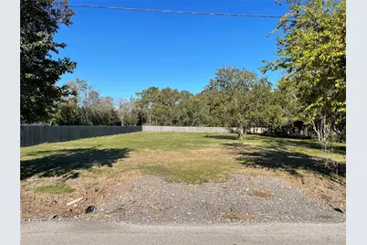 01 Middleton Street, Bacliff, TX 77518 - Photo 3