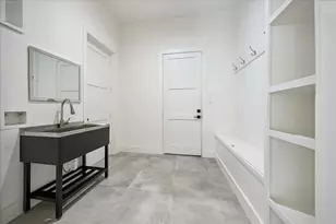 9909 Larston St, Houston, TX 77055 - Photo 43