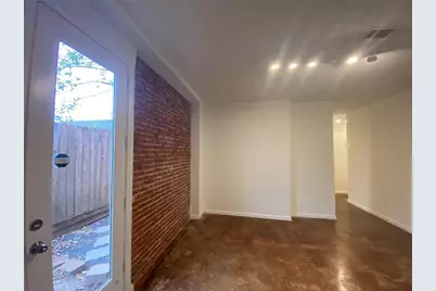 1112 Lawrence #7, Houston, TX 77008 - Photo 9
