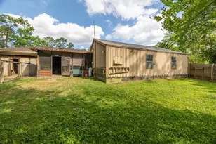 201 N Cleveland Ave, Cleveland, TX 77327 - Photo 5