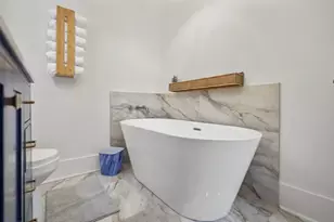 1105 Ball, Galveston, TX 77550 - Photo 37