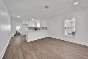 2221 Grover Ave, Galveston, TX 77551 - Photo 33