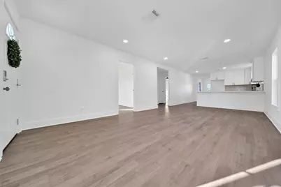 2221 Grover Avenue, Galveston, TX 77551 - Photo 15