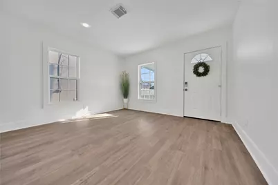 2221 Grover Avenue, Galveston, TX 77551 - Photo 13