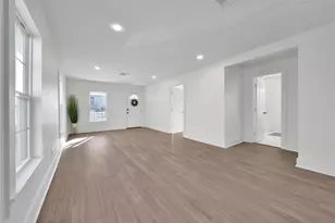 2221 Grover Ave, Galveston, TX 77551 - Photo 11