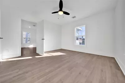 2221 Grover Avenue, Galveston, TX 77551 - Photo 39