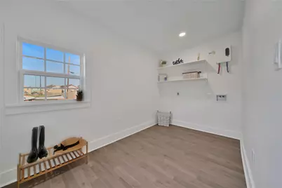 2221 Grover Avenue, Galveston, TX 77551 - Photo 21