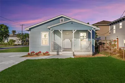 2221 Grover Avenue, Galveston, TX 77551 - Photo 5