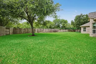 1017 Misty Trails Ln, League City, TX 77573 - Photo 3