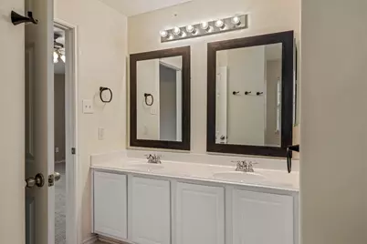 483 Folk Crest Lane, Dickinson, TX 77539 - Photo 17