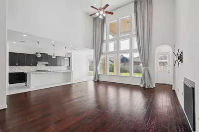 10467 Lake Palmetto Drive, Conroe, TX 77385 - Photo 11
