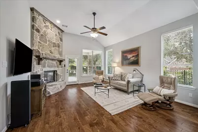 2 Woodmoor Place, Magnolia, TX 77354 - Photo 7