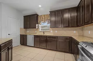 964 Wannan Ln, Conroe, TX 77301 - Photo 9
