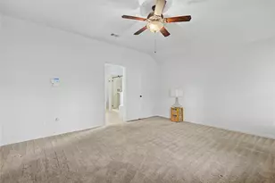 964 Wannan Ln, Conroe, TX 77301 - Photo 11