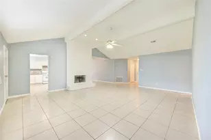 12023 Plumbrook Dr, Houston, TX 77099 - Photo 19