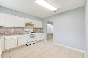 12023 Plumbrook Dr, Houston, TX 77099 - Photo 21