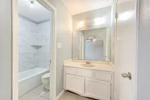 12023 Plumbrook Dr, Houston, TX 77099 - Photo 29