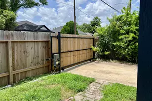 1119 Panama St, Houston, TX 77009 - Photo 33
