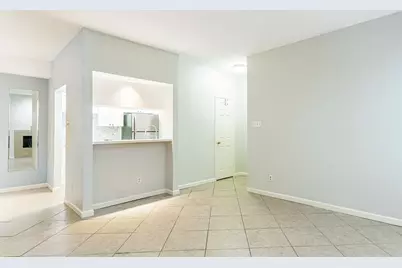 1818 Augusta Drive #27, Houston, TX 77057 - Photo 7
