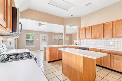 1519 Sandy Park Drive, Kingwood, TX 77339 - Photo 7