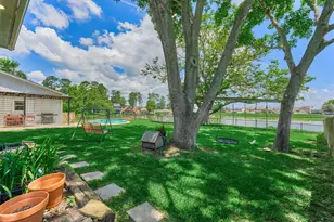 438 Lazy Ln, Montgomery, TX 77356 - Photo 5