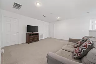 7326 Madison Cmns Ln, Houston, TX 77075 - Photo 19