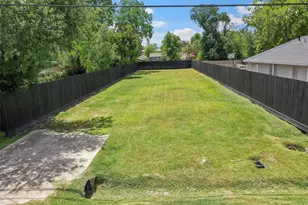 213 Sylvester Rd, Houston, TX 77009 - Photo 1